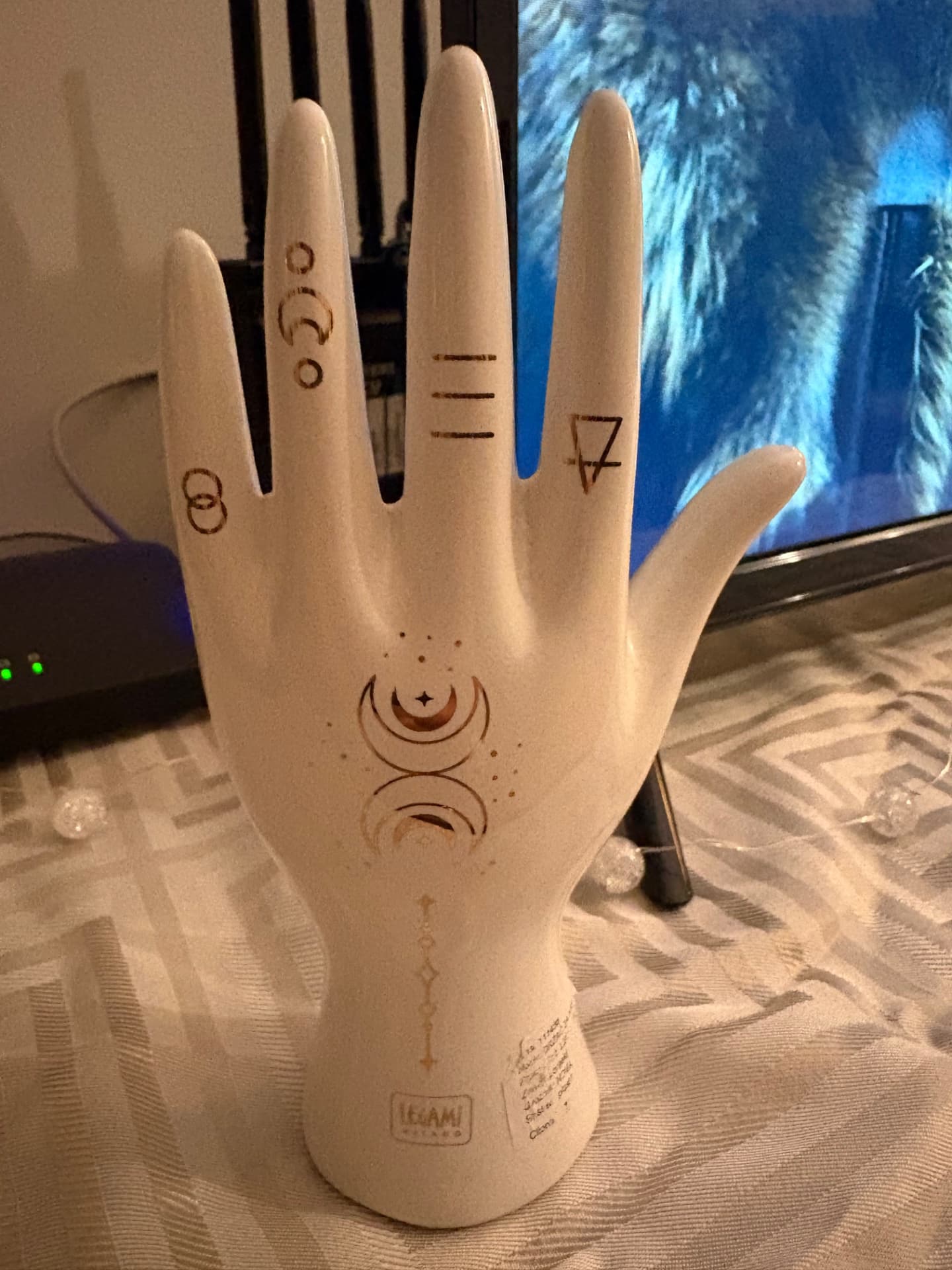 El figürlü takılık — 2