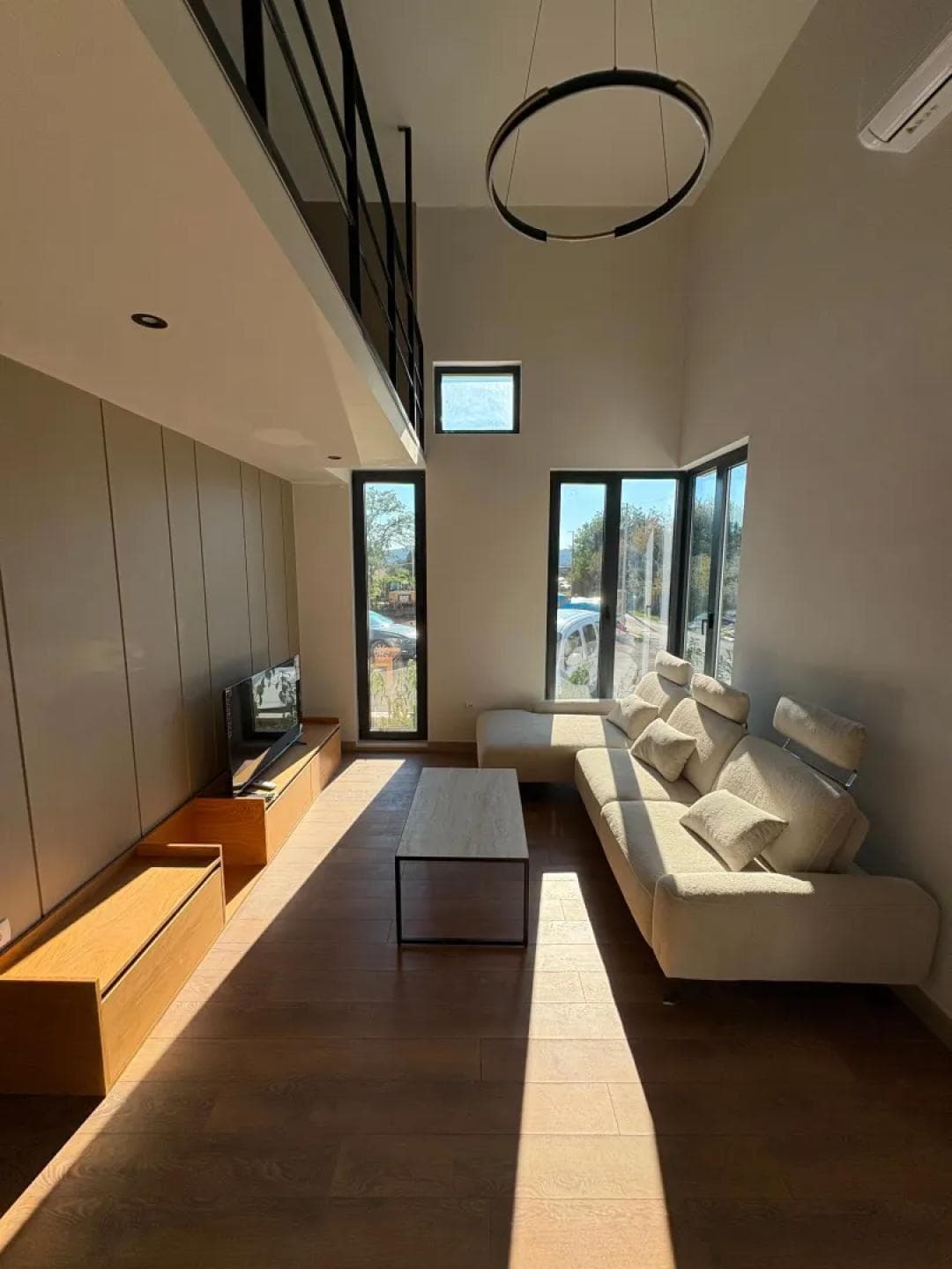 Tivat'ta Ücretsiz Otoparklı, Mobilyalı 1+1 Daire
